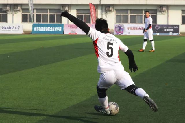 广厦险胜浙江！布朗40分+三分绝杀 江苏负天津