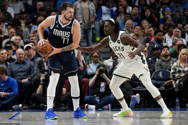 18岁西班牙前锋吉乌在切尔西境遇不佳，8场仅1球